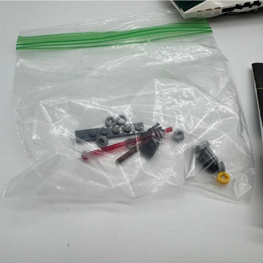 LEGO Star Wars Resistance A-Wing Starfighter 75248 Snap Wexley Lieutenant Connix